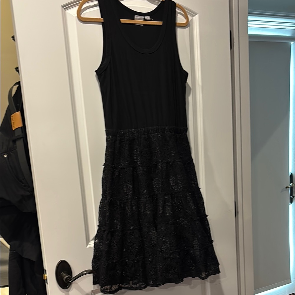 Zero degrees Celsius black lace midi dress